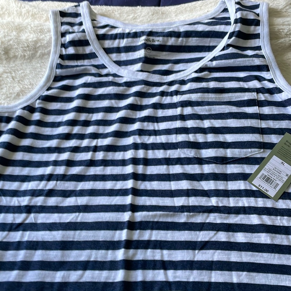 Men’s XL new never worn summer tank top blue and white striped non smoking hse
